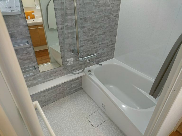 名古屋市名東区TOTO浴室リフォームマンションリモデル工事店【アンシンサービス24】