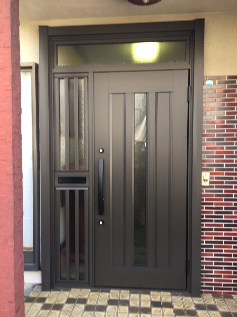 愛知県大府市LIXILリシェント戸建住宅玄関ドア工事店【ホンダトーヨー住器株式会社】【窓香房】