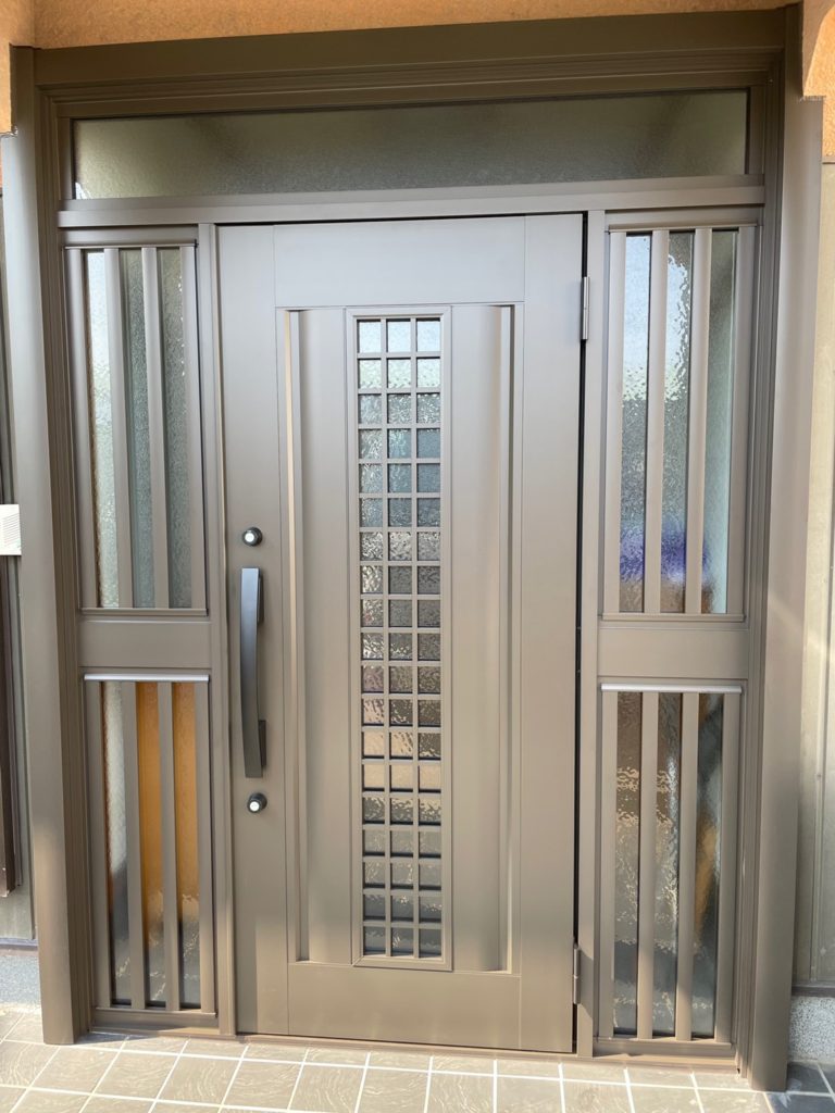 愛知県大府市LIXIL玄関ドアリシェント工事店【秀和建工】