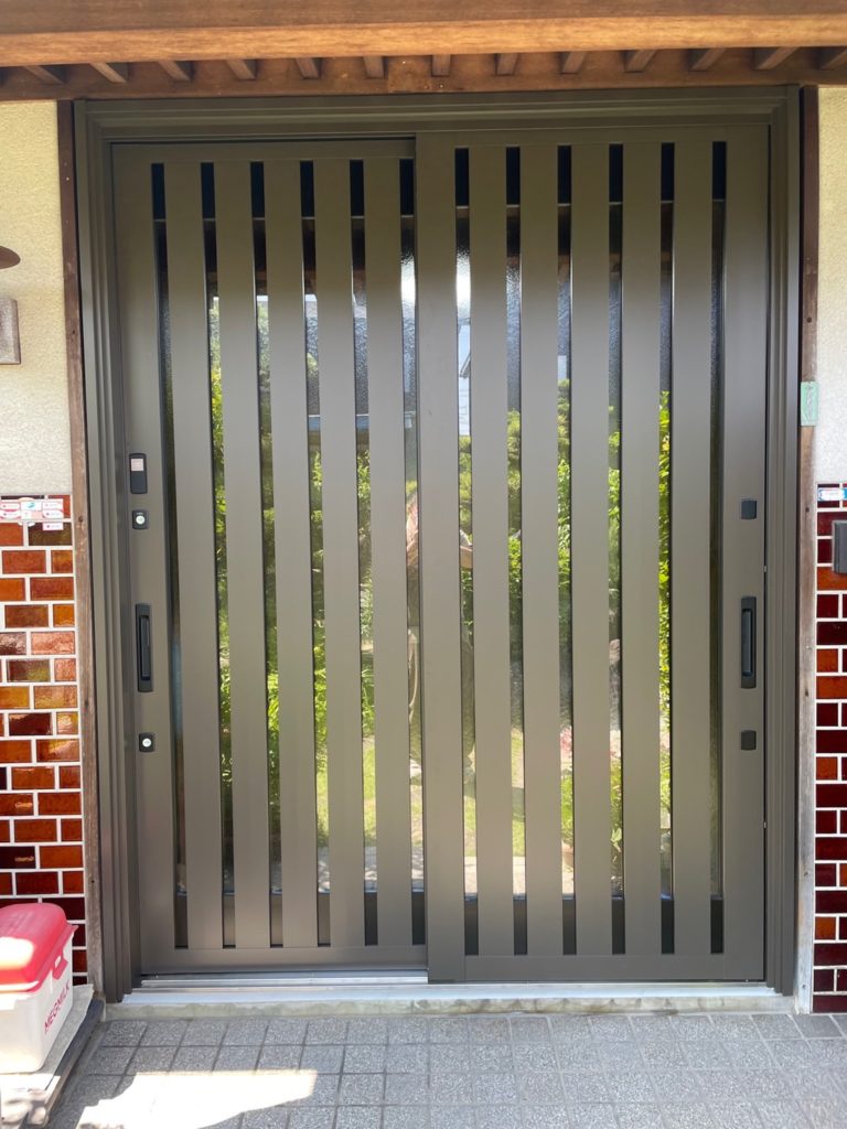 愛知県知多郡東浦町LIXIL玄関ドアリシェント工事店【窓香房】