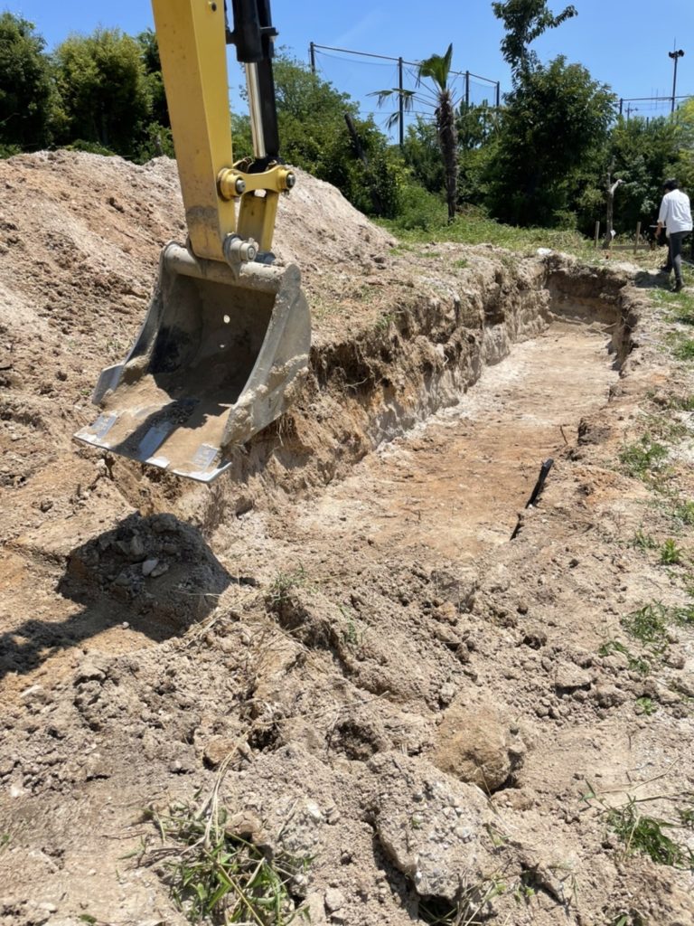 愛知県大府市擁壁ブロック積み工事店【窓香房】