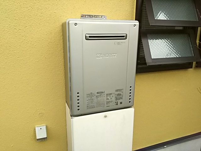 神奈川県鎌倉市　ガス給湯器交換工事