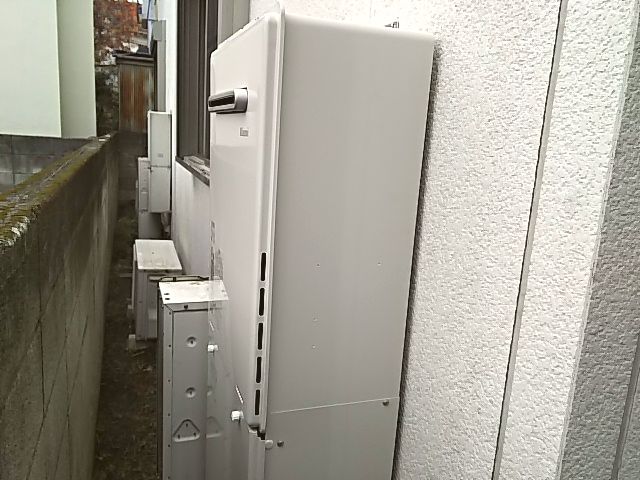 神奈川県川崎市　ガス給湯器交換工事