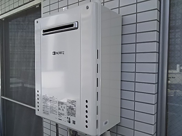 東京都新宿区　ガス給湯器交換工事