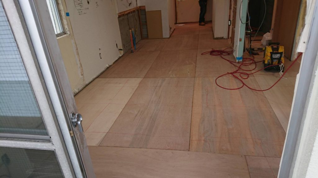 東京都大田区　置床工事