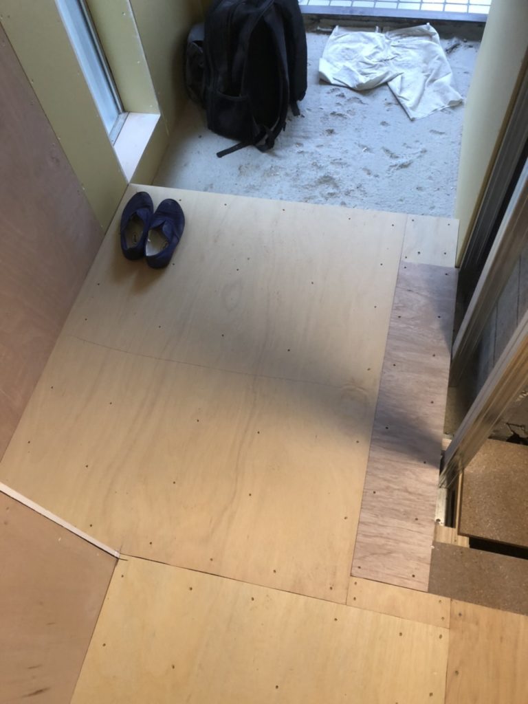 東京都大田区　フクビ置床工事