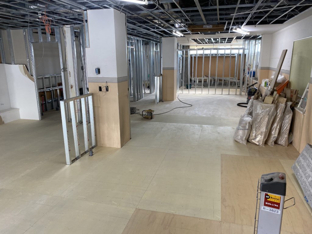 神奈川県綾瀬市　保育園の置床工事