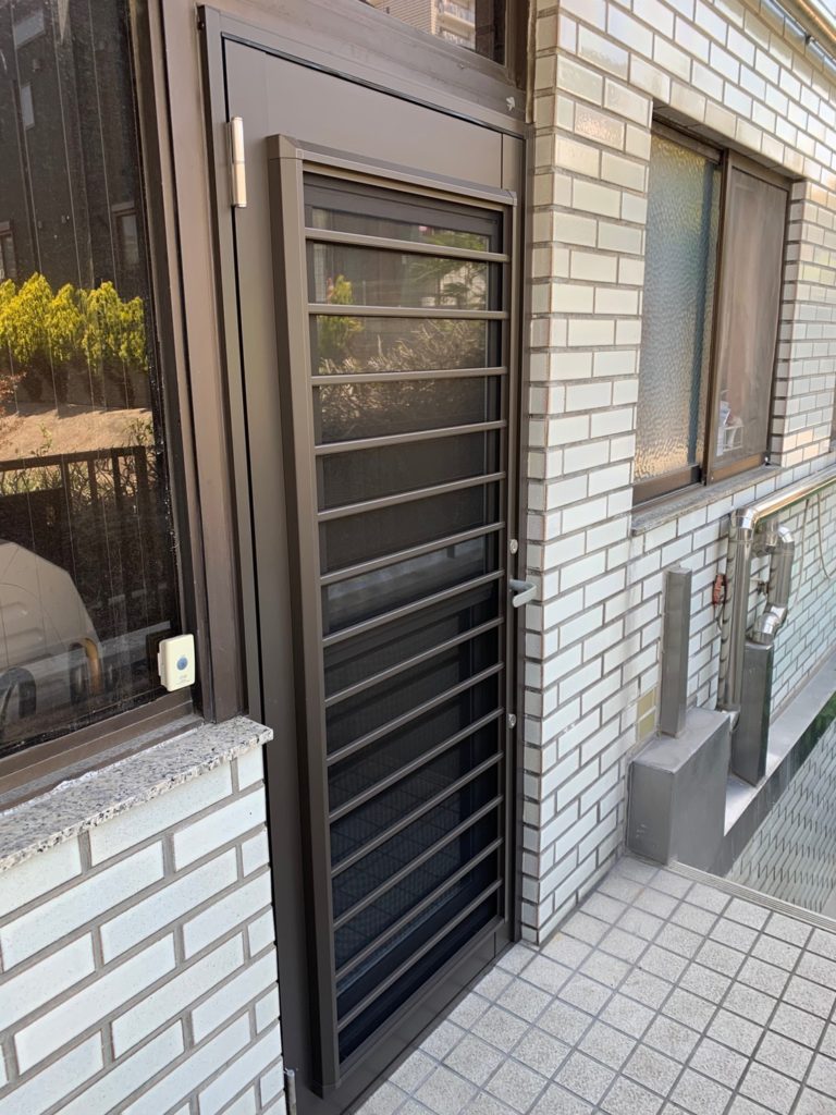 愛知県豊明市　勝手口ドア取替工事　