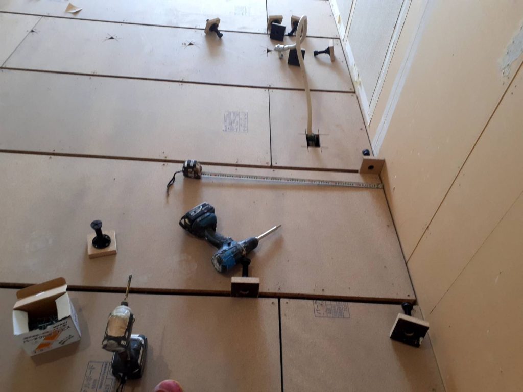 東京都品川区　マンションの置床工事