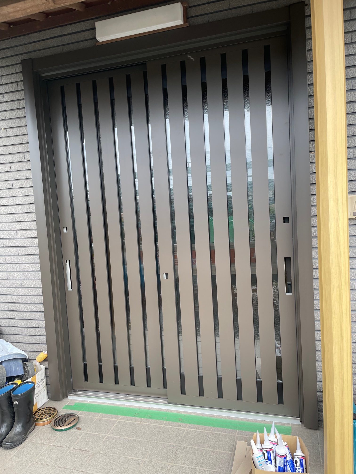 愛知県大府市　玄関引戸工事