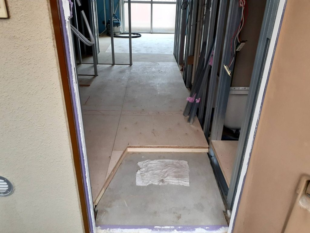 神奈川県川崎市中原区　床リフォーム置床工事