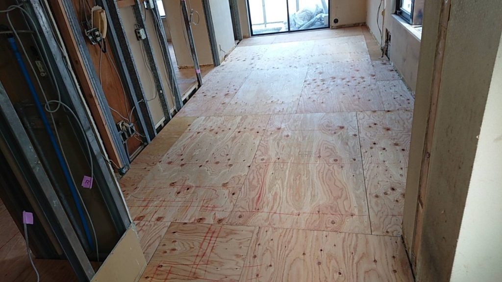 東京都渋谷区恵比寿　マンションの置床工事