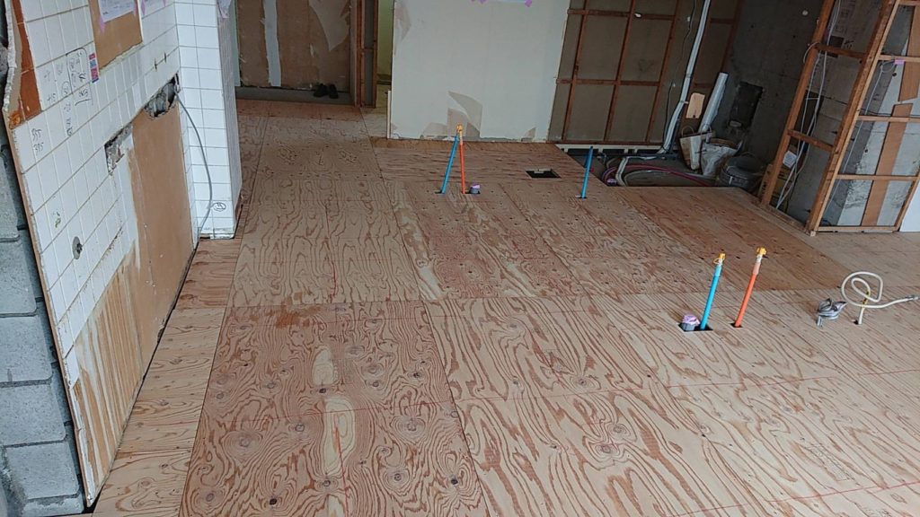 東京都世田谷区　マンションの置床工事 