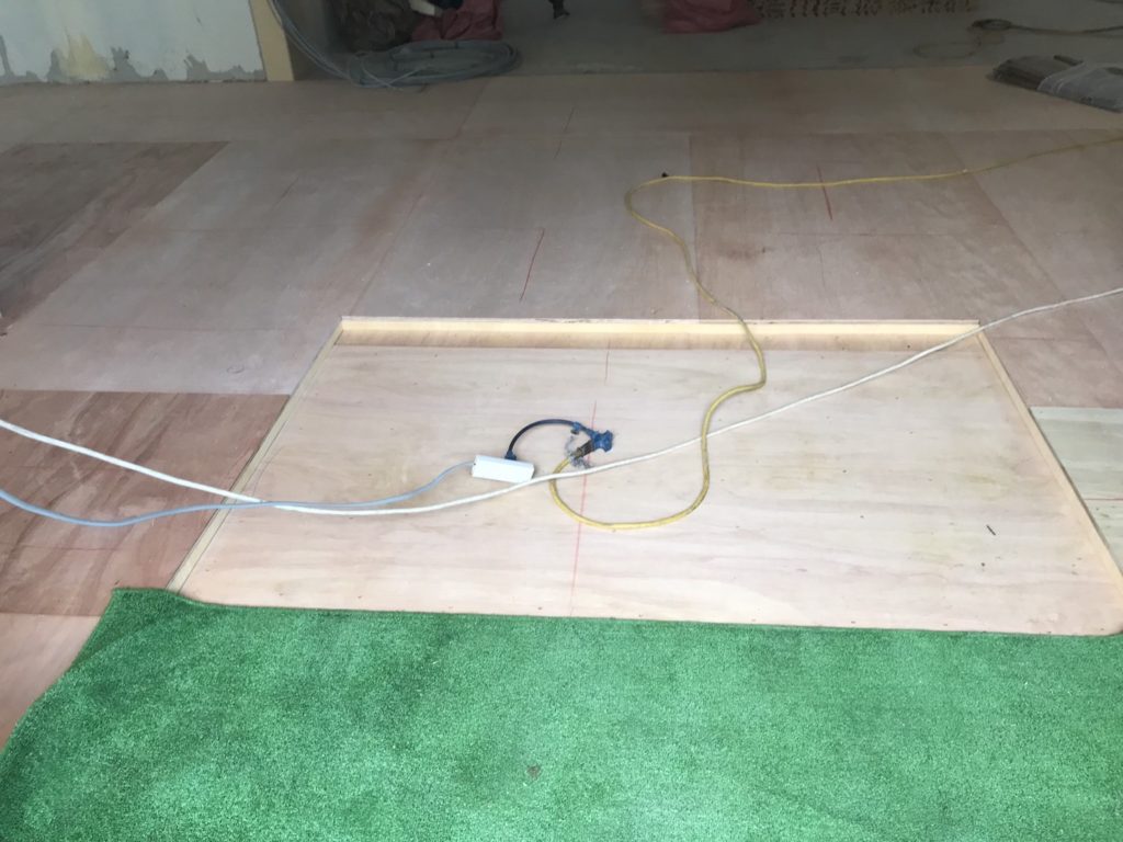 神奈川県川崎市多摩区　教会の置床工事