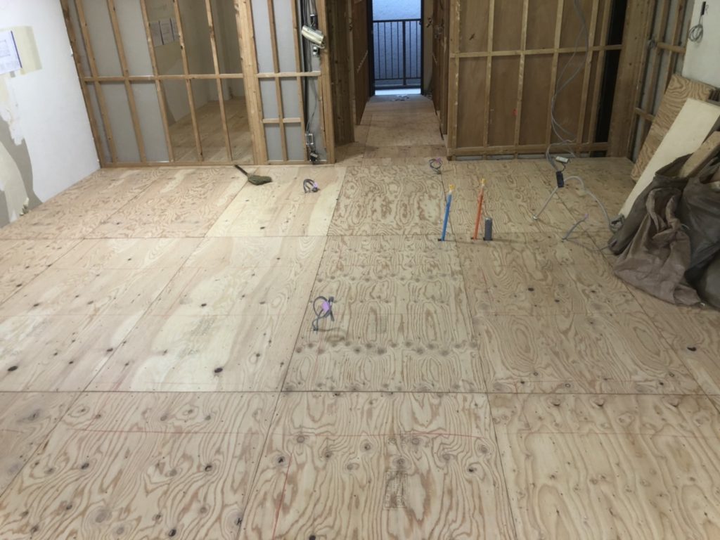 東京都大田区　マンション置床工事