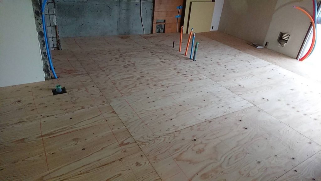 東京都世田谷区　マンションの置床工事