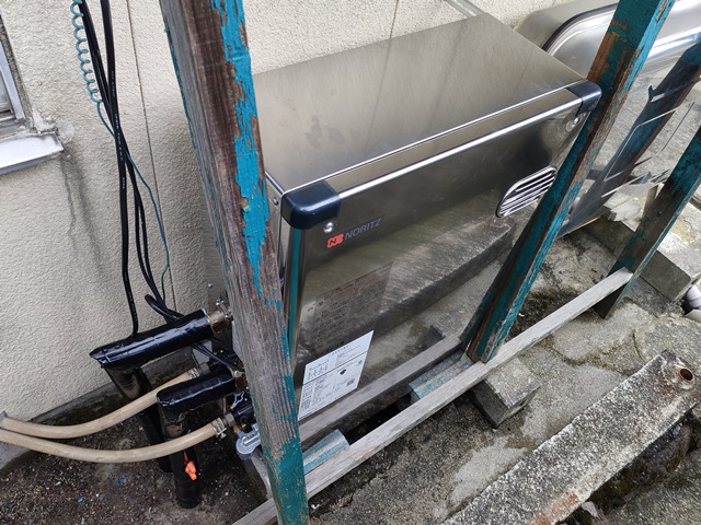 愛知県岡崎市　石油給湯器取替工事　