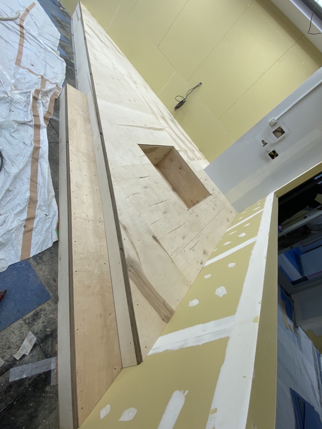 東京都台東区　オフィス改修置床工事