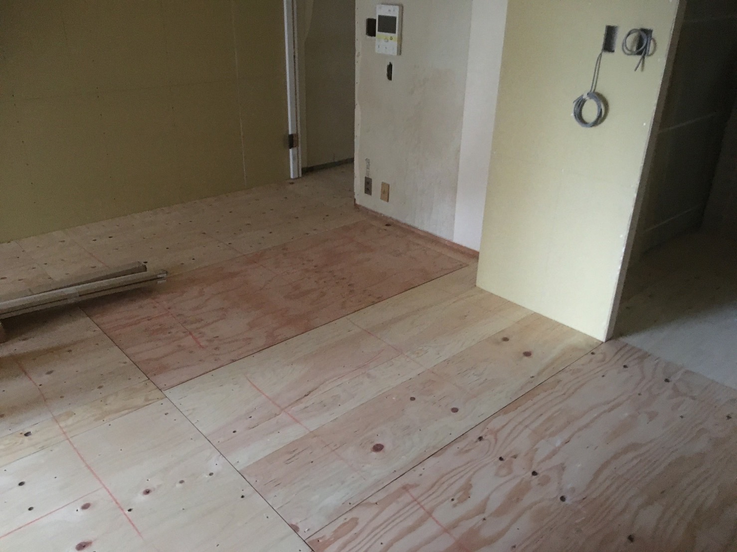 東京都品川区　マンション置床工事