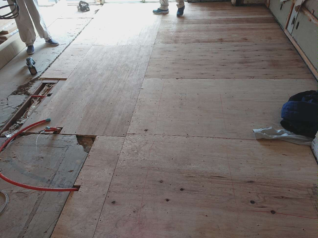 東京都港区　マンションの置床工事