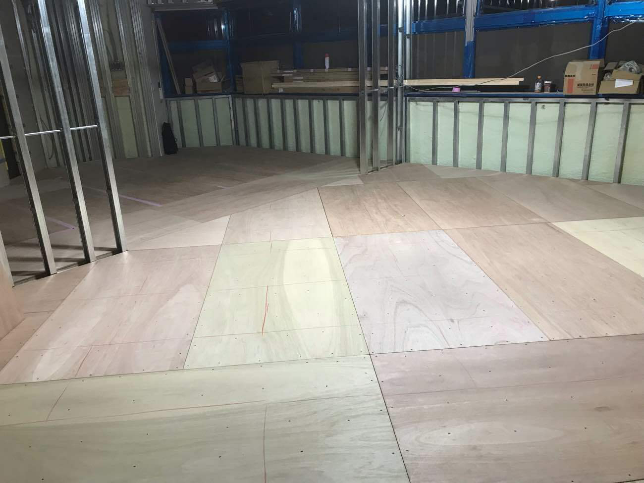 神奈川県川崎市幸区　保育園の置床工事