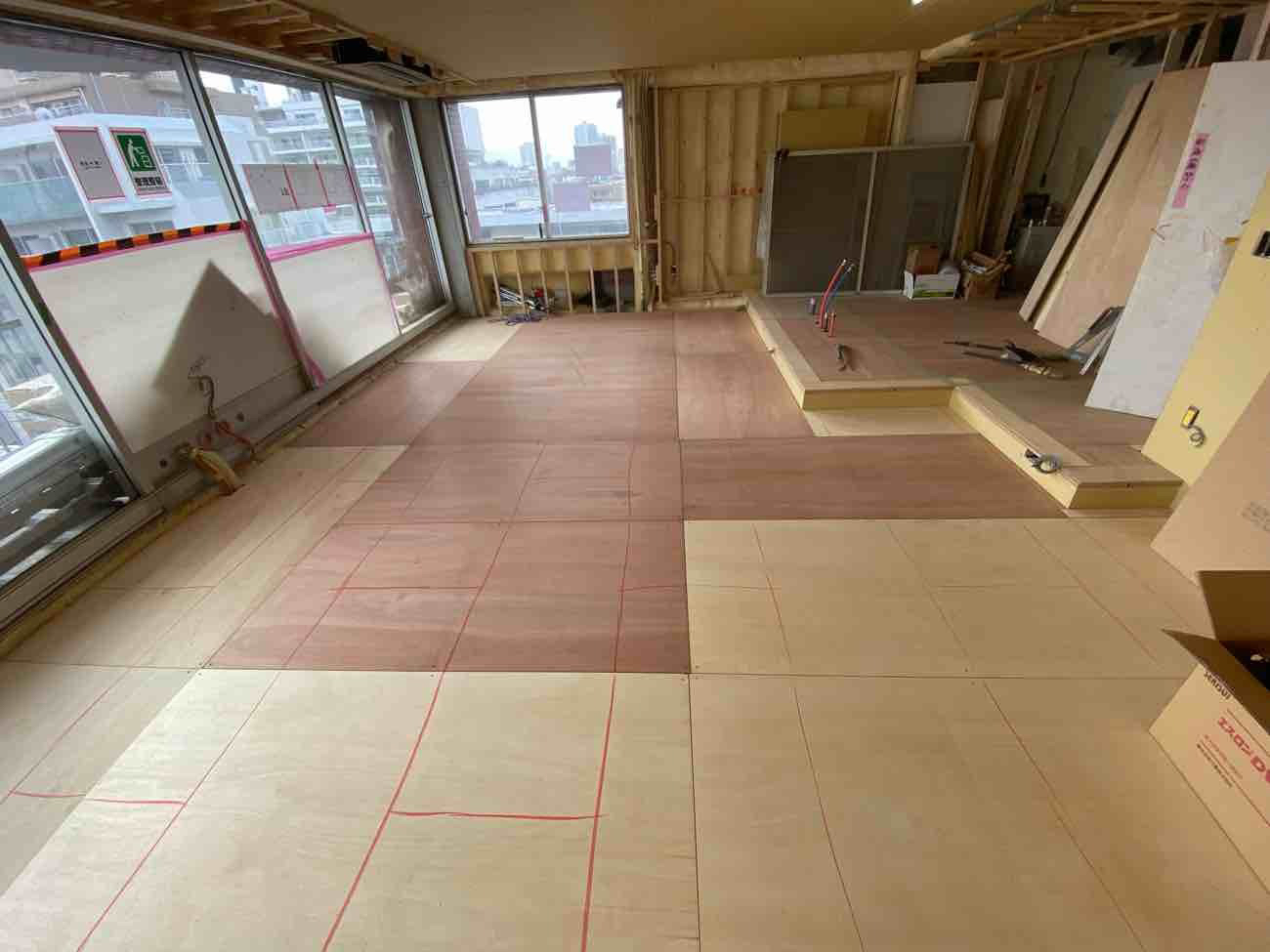 東京都港区　マンションの置床工事