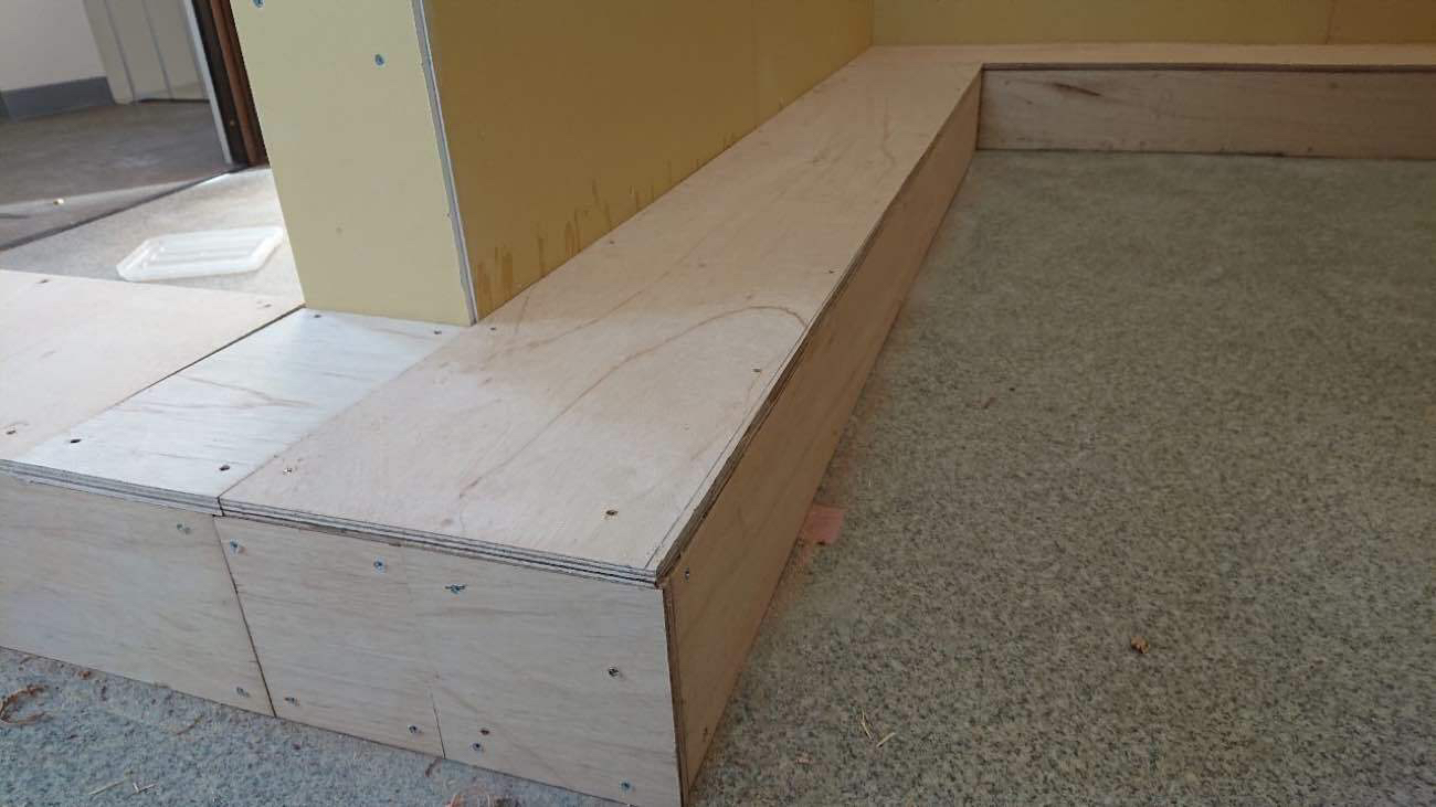 千葉県八千代市　マンションの1日置床工事