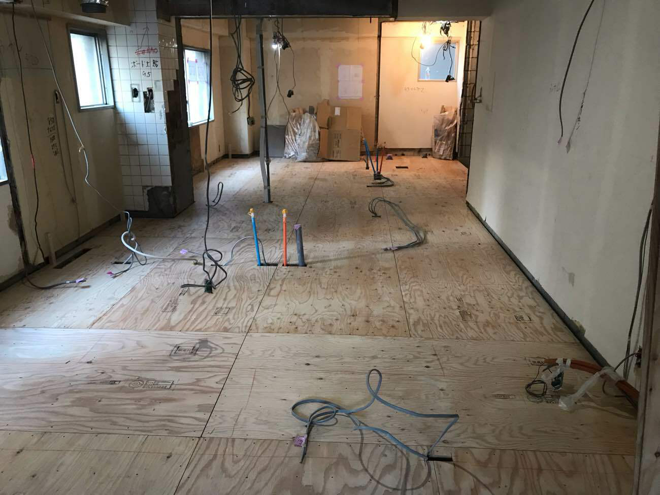 東京都中央区　マンションの1日置床工事