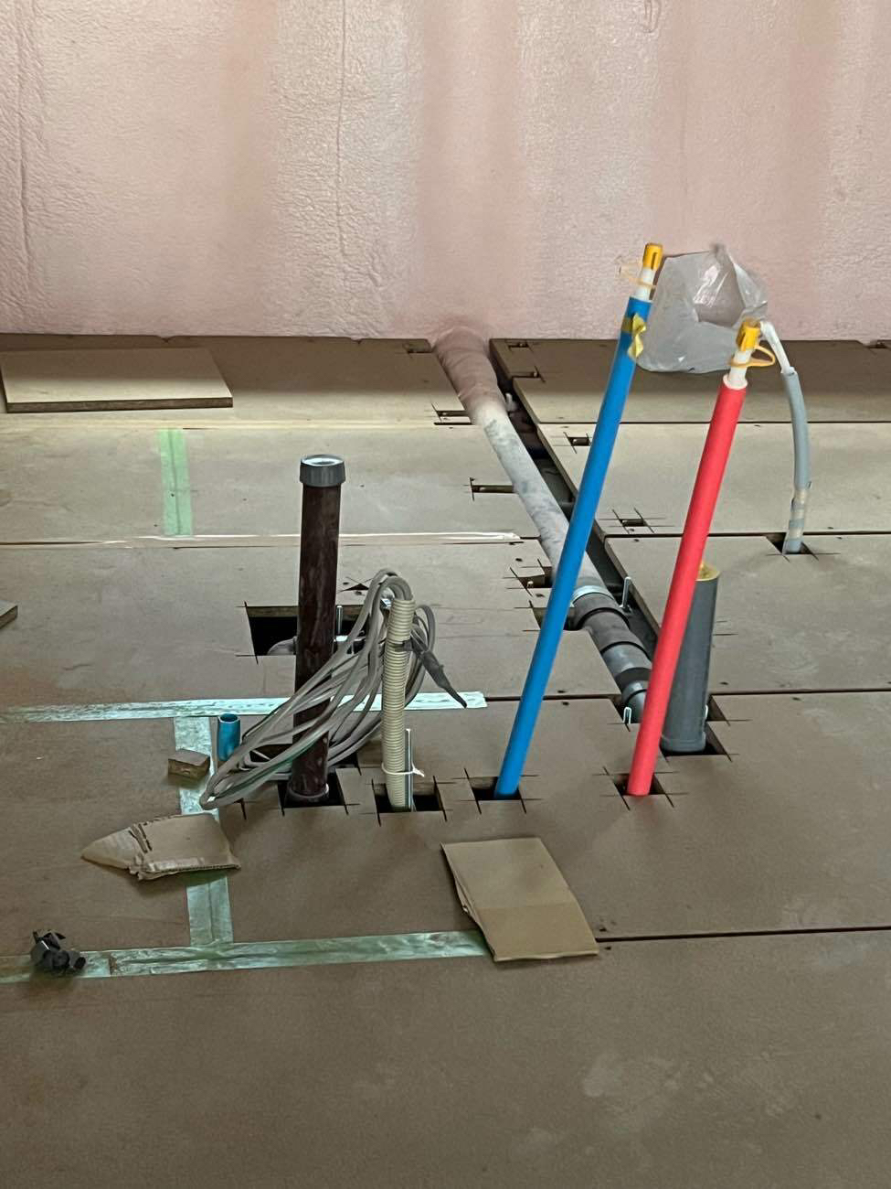 東京都目黒区　マンション置床工事