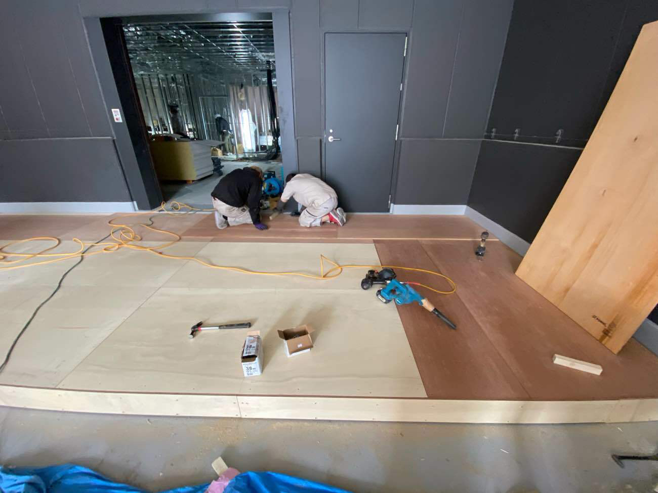 埼玉県川口市　店舗置床工事