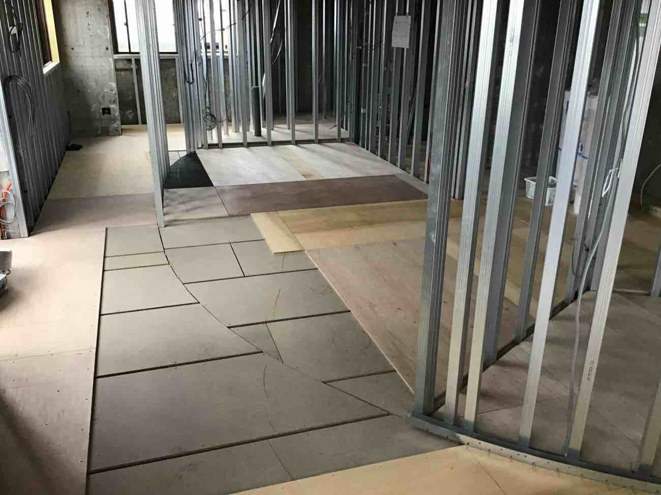 東京都調布市　マンション1日置床工事