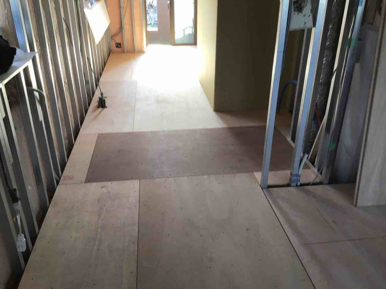 東京都江東区　マンション1日置床工事