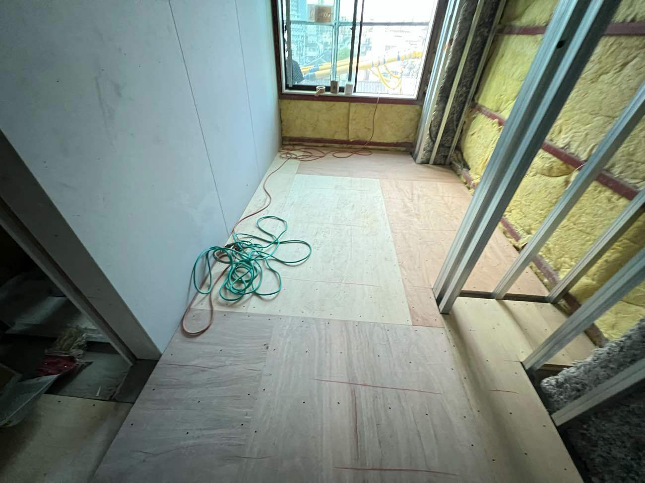 東京都台東区　マンション置床工事