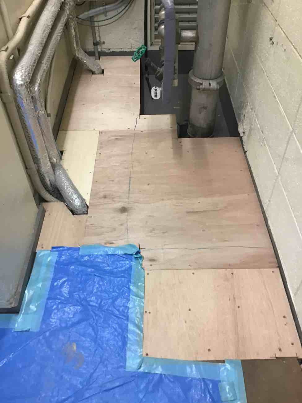 東京都港区　マンション置床工事