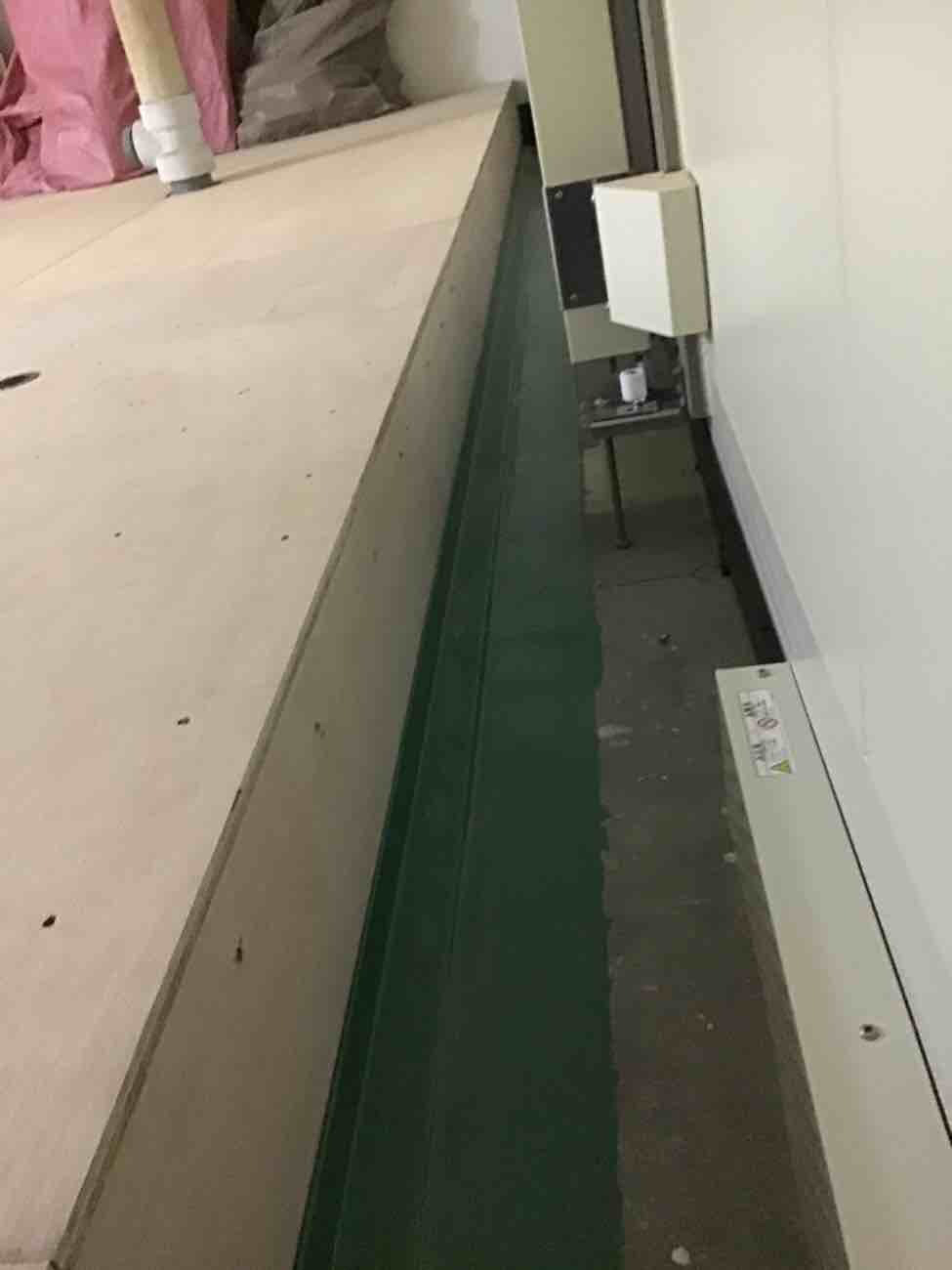 神奈川県横浜市栄区　マンションの置床工事