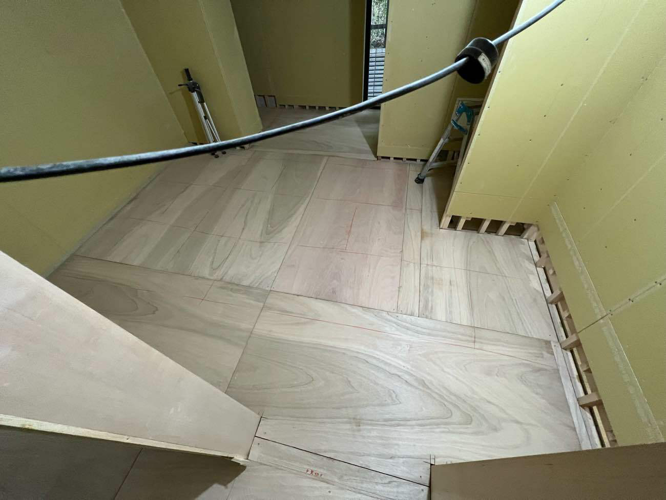 東京都港区　マンションの置床工事