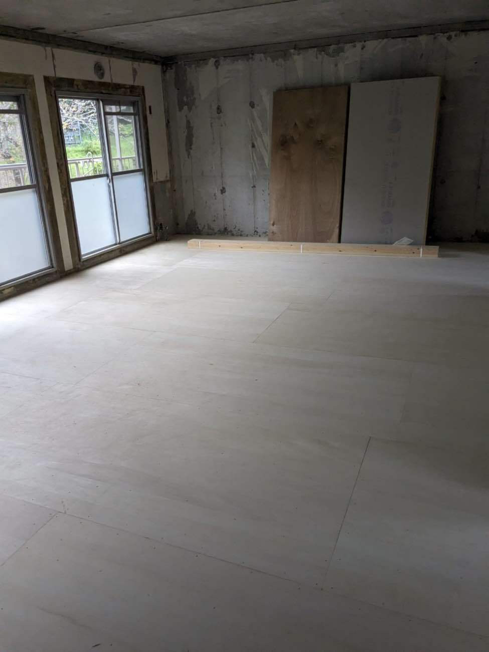 神奈川県鎌倉市　マンションの置床工事