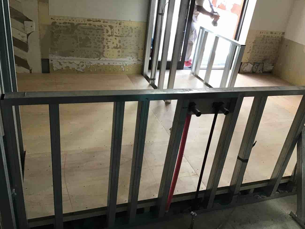 東京都江東　マンションの置床工事