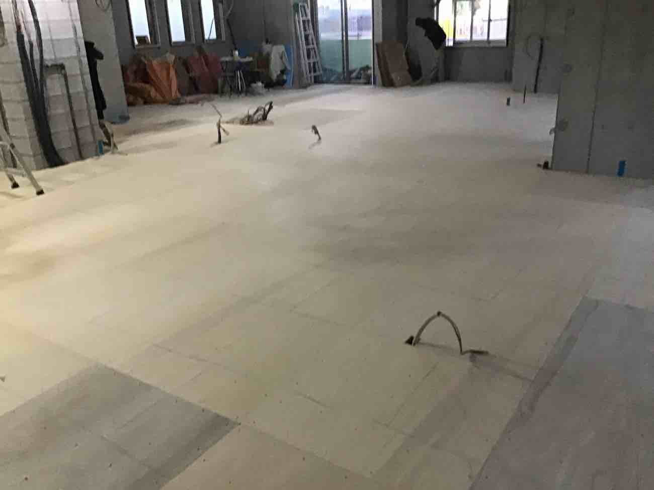 東京都府中市　店舗の置床工事