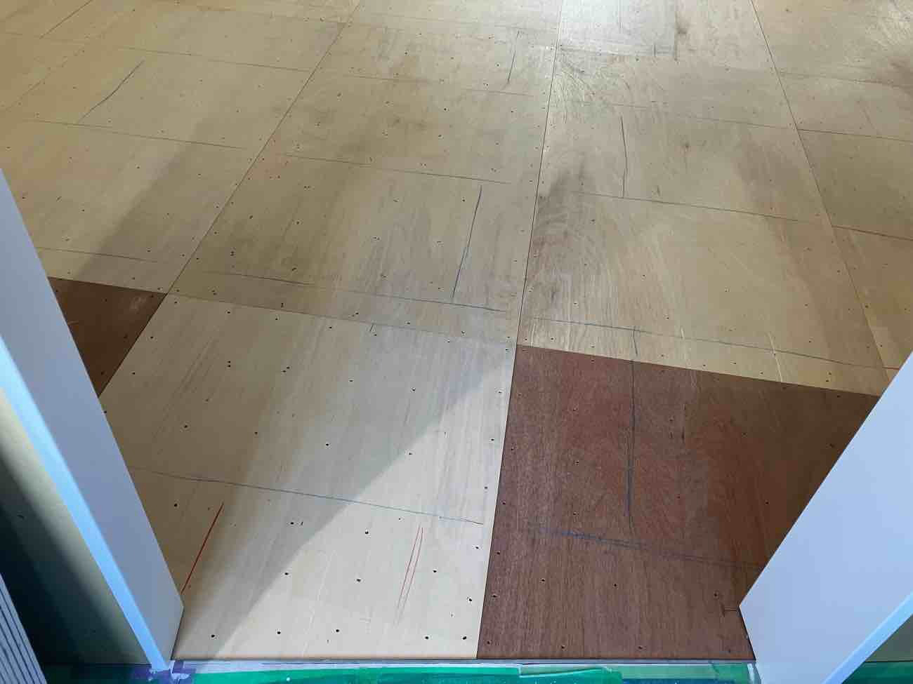 神奈川県藤沢市　店舗新築の置床工事